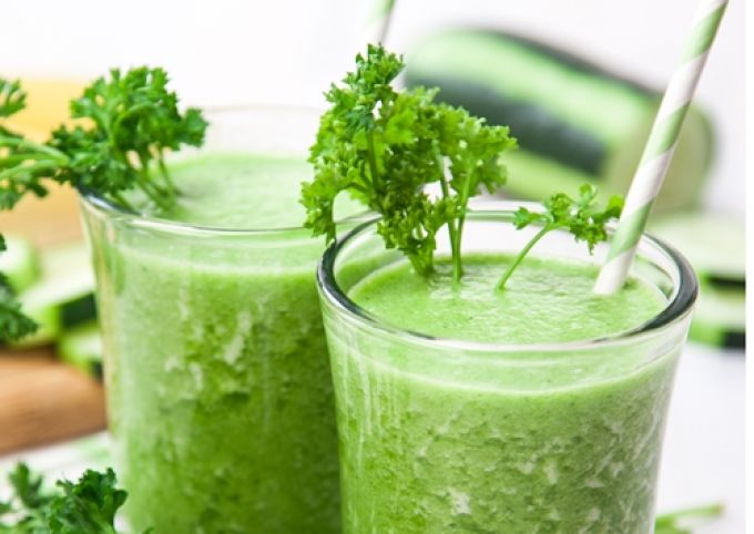 Trị tiêu chảy là tác dụng của rau mùi đối với sức khỏe.