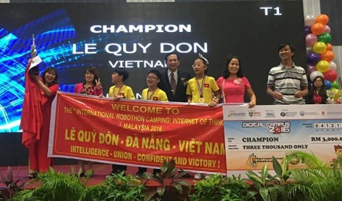 Học sinh Đà Nẵng giành chức vô địch Robothon quốc tế 2016