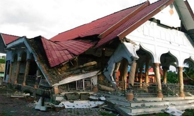Động đất 6,5 độ richter ở Indonesia, hơn 20 người thiệt mạng