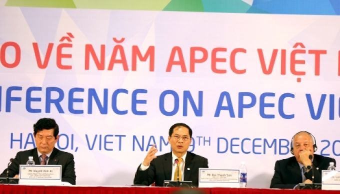 Thứ trưởng thường trực Bộ Ngoại giao Bùi Thanh Sơn phát biểu tại Họp báo quốc tế về Năm APEC Việt Nam. Ảnh:VGP/Hải Minh