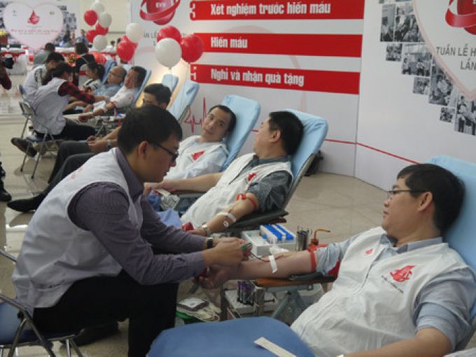 Tuần lễ hồng EVN lần thứ II Món quà ý nghĩa cho cộng đồng