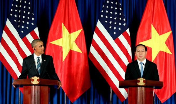 Chủ tịch nước Trần Đại Quang và Tổng thống Obama trong họp báo chung