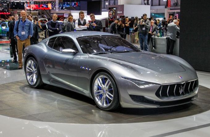 Maserati Alfieri sẽ có thêm phiên bản V6. Ảnh: Gearheads.