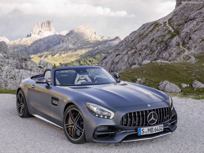 Mercedes-Benz AMG GT Roadster mới giới thiệu cuối năm 2016. Ảnh: Netcarshow.