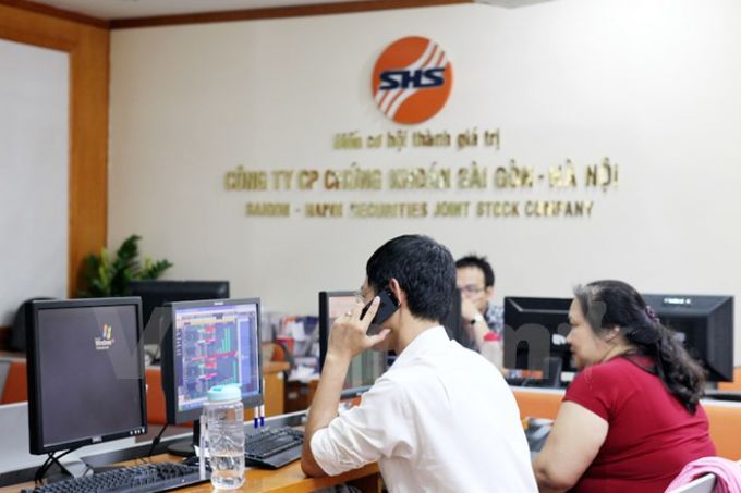Tăng 3 phiên liên tiếp, chỉ số VN-Index vượt ngưỡng 675 điểm