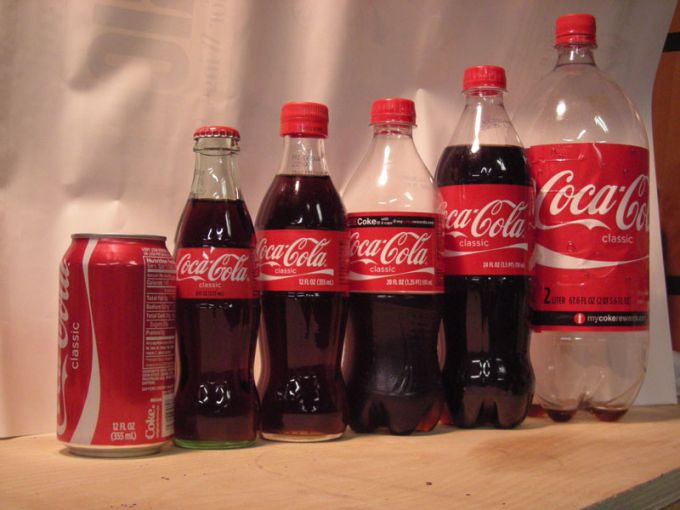 1. Coca-Cola (Mỹ) - doanh thu 58,5 tỷ USD/năm.
