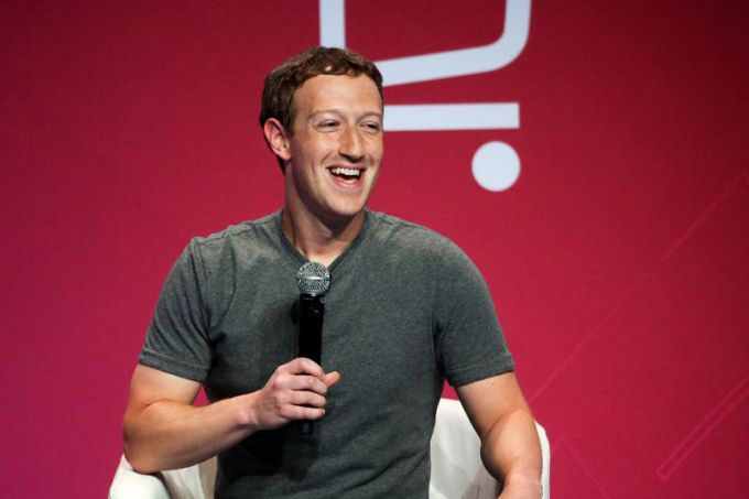 3. Mark Zuckerberg. “Cha đẻ” kiêm Giám đốc điều hành của mạng xã hội Facebook (tổng tài sản: 54 tỷ USD).
