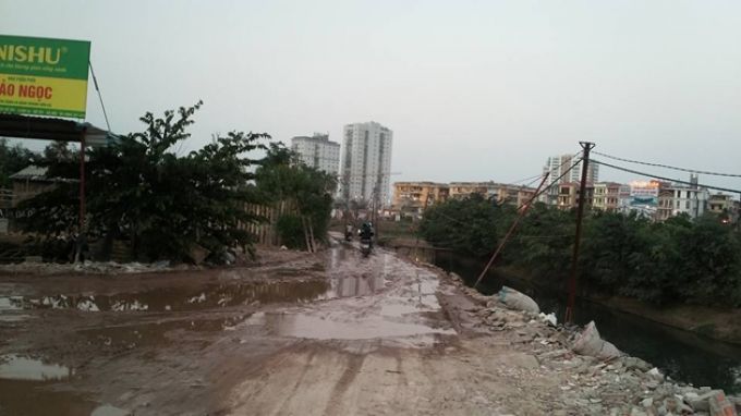 600 hộ dân kêu cứu vì mua nhà giữa Thủ đô mà không có… đường