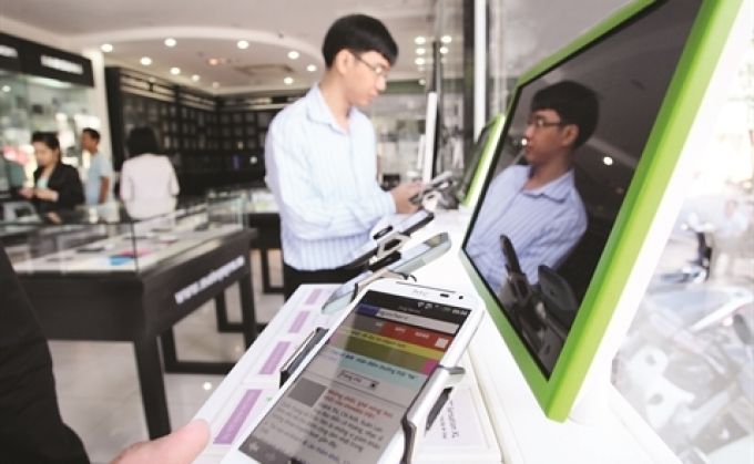 Khi bán lẻ lấn sân thương mại điện tử