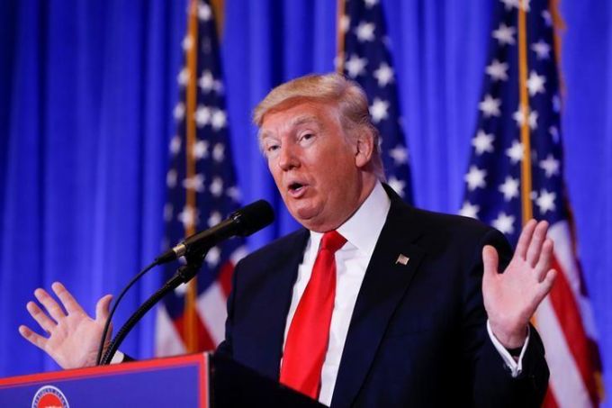 Tài sản “vơi” 1 tỷ USD, ông Trump tụt dốc trên danh sách tỷ phú của Forbes