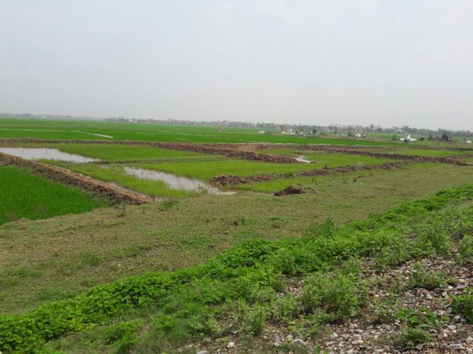 Nghĩa Trung – Nam Định Bỏ hoang bãi rác cũ tiền tỷ, xã “xây chui” bãi rác mới ngay nghĩa địa