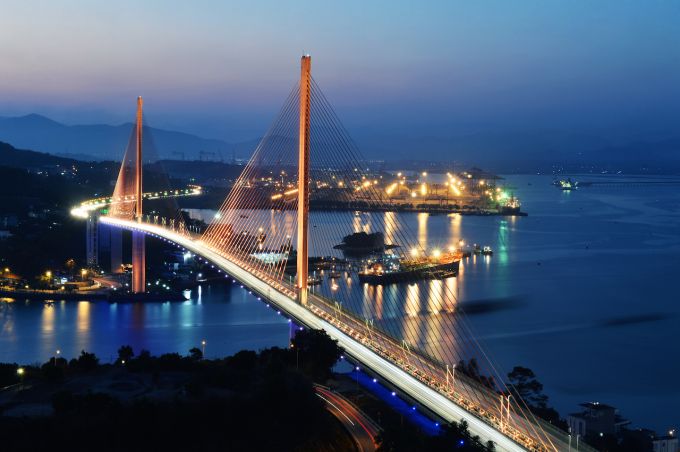 Ngắm thành phố Hạ Long xinh đẹp từ một khuôn viên Nhật Bản trên đỉnh Ba Đèo, và chiêm ngưỡng, trải nghiệm một không gian đậm đặc chất Phù Tang từ một địa danh di sản, Sun World Ha Long Complex thật tinh tế khi mang hai góc nhìn đó vào Lễ hội mặt trời mọc.
