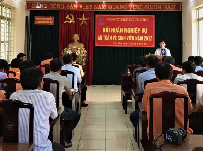 Công ty Điện lực Phú Thọ Đa dạng hóa các hoạt động hưởng ứng tháng hành động an toàn vệ sinh lao động lần thứ nhất năm 2017