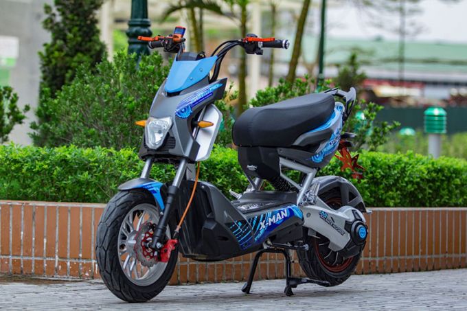 một mẫu xe có số lùi như ô tô