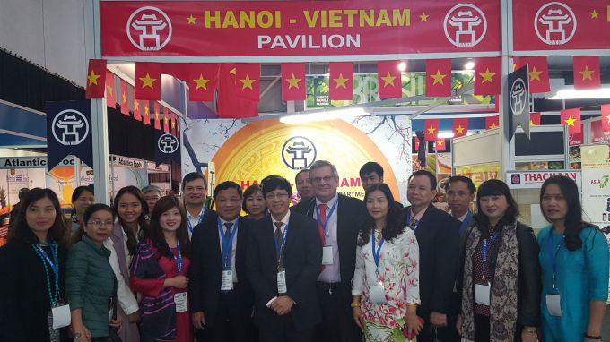 Đo&agrave;n Việt Nam tham dự hội chợ SAITEX
