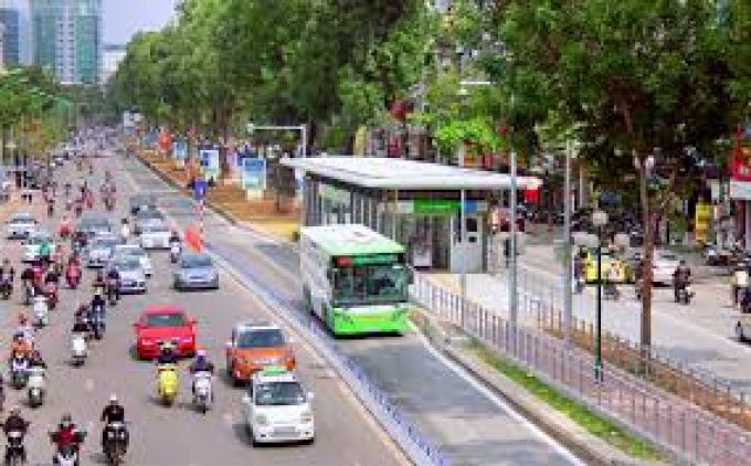 Hà Nội đề xuất triển khai thí điểm thẻ vé xe bus điện tử trên tuyến BRT