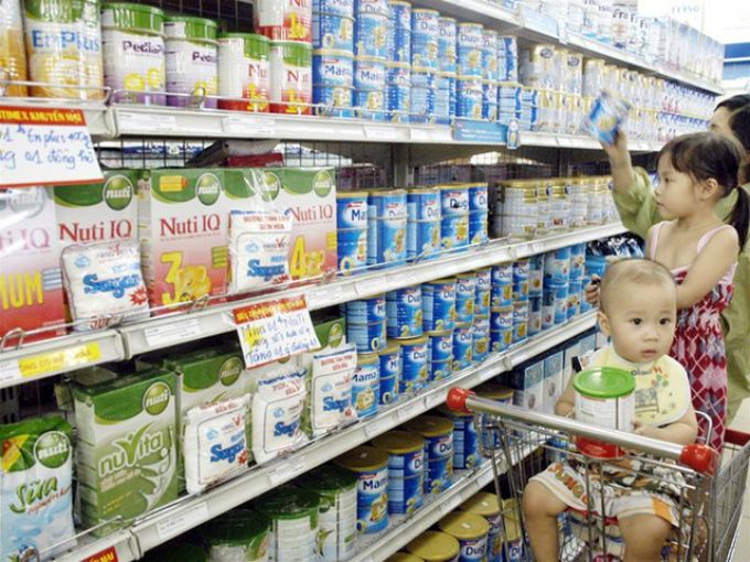 Quản lý giá bán lẻ mặt hàng sữa trẻ em – Những tín hiệu tích cực