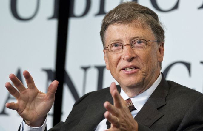 Tỷ phú Bill Gates chia sẻ lời khuyên cho những sinh viên muốn thay đổi thế giới