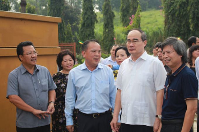 Lần đầu tiên thử nghiệm thành công nhà máy chuyển hóa rác thành... điện