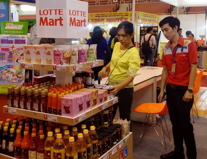 Nhiều sản phẩm Việt đ&atilde; c&oacute; mặt trong si&ecirc;u thị của Lotte tại Việt Nam v&agrave; nhiều nước kh&aacute;c. Ảnh: VGP/L&ecirc; Anh