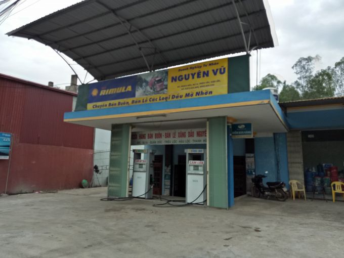 Cây xăng không phép ngang nhiên hoạt động