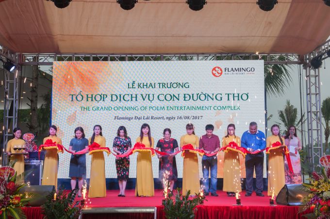lễ khai trương tổ hợp dịch vụ Con đường Thơ