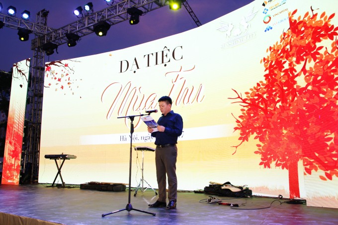 Đồng thời, như th&ocirc;ng tin của đại diện CĐT - &ocirc;ng Nguyễn Ngọc Sơn, Ph&oacute; TGĐ Tập đo&agrave;n Sunshine Group - ph&aacute;t biểu tại sự kiện: &ldquo;Khi dự &aacute;n ch&iacute;nh thức đi v&agrave;o hoạt động, tại đ&acirc;y h&agrave;ng tuần cũng sẽ diễn ra c&aacute;c sự kiện tương tự, với c&aacute;c chủ đề kh&aacute;c nhau để mọi cư d&acirc;n c&oacute; thể tạm g&aacute;c những bộn bề thường nhật, c&ugrave;ng c&aacute;c th&agrave;nh vi&ecirc;n trong gia đ&igrave;nh nghỉ ngơi v&agrave; tận hưởng cuộc sống&rdquo;.