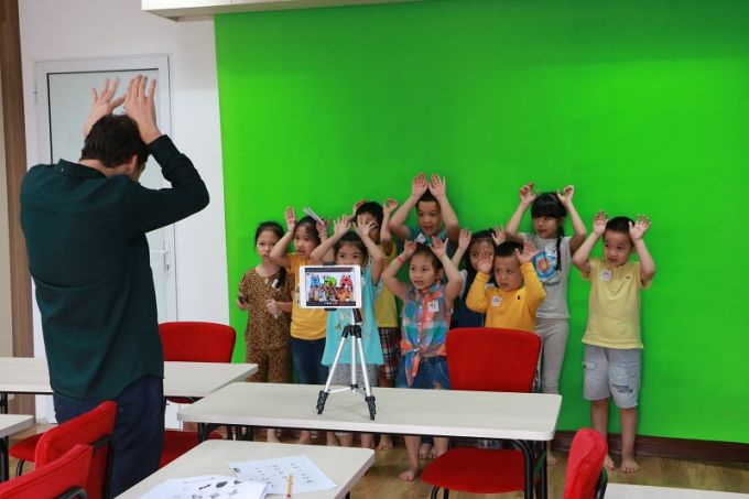 Đến th&aacute;ng 9/2017, Apax English đ&atilde; c&oacute; 49 trung t&acirc;m, với lượng học vi&ecirc;n tham dự l&ecirc;n tới gần 30.000 người