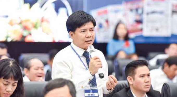 &Ocirc;ng Nguyễn Ngọc Thủy chia sẻ tại Diễn đ&agrave;n kinh tế miền Trung