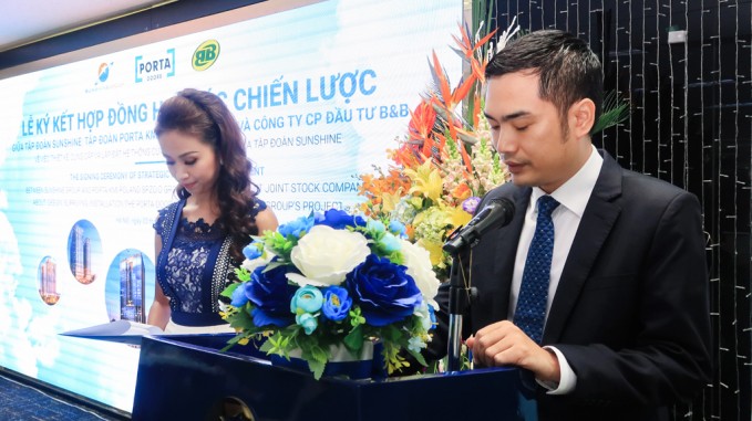 &Ocirc;ng Đỗ Văn Trường, Tổng Gi&aacute;m đốc Sunshine Group ph&aacute;t biểu tại lễ k&yacute; kết.