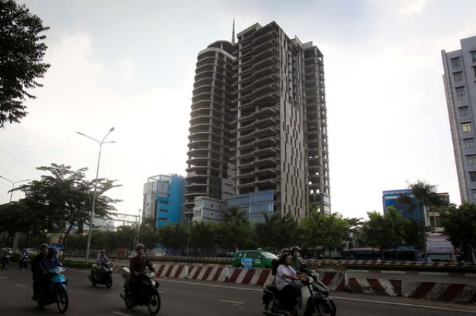 Dự án của những đại gia nào đang bị ngân hàng ráo riết siết nợ