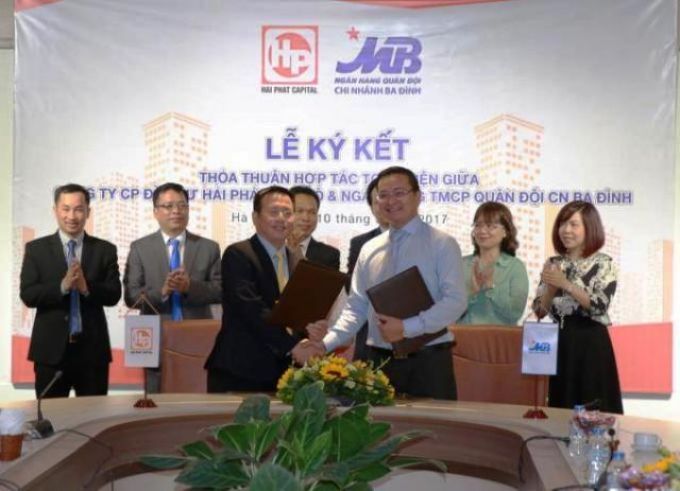 Quyết định th&agrave;nh bại cuối c&ugrave;ng của c&aacute;ch thu nợ n&agrave;y, l&agrave; nằm ở kh&aacute;ch h&agrave;ng &ndash; chứ kh&ocirc;ng phải &yacute; ch&iacute; của MB hay SĐTL v&agrave; HPTĐ
