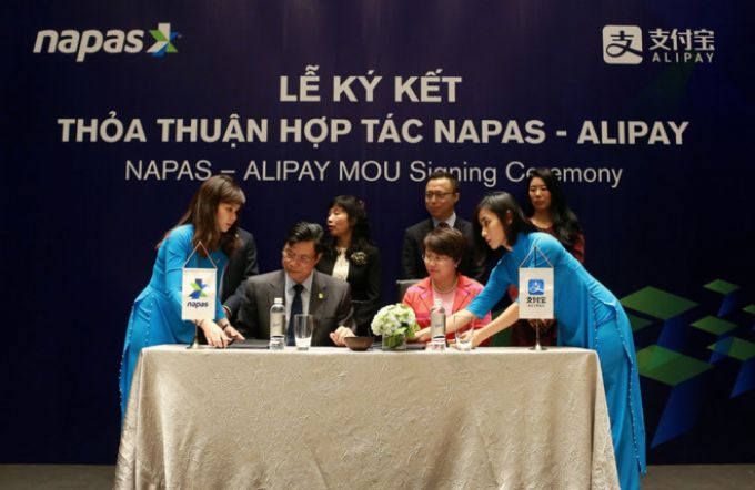 Napas k&yacute; kết thỏa thuận hợp t&aacute;c với Alipay