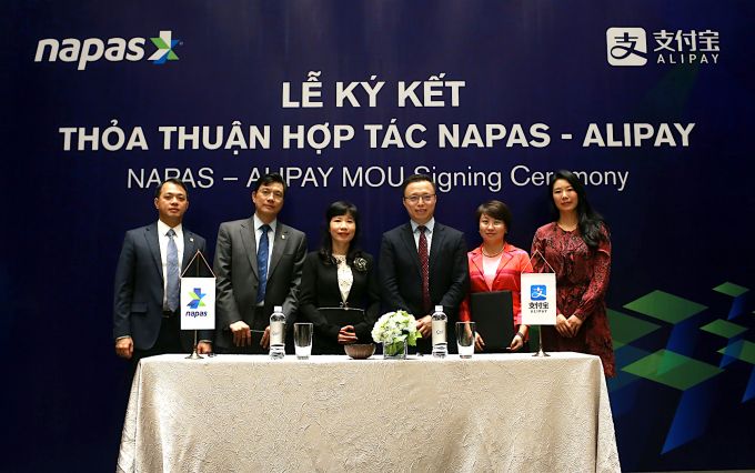 NAPAS ký thoả thuận hợp tác với Alipay