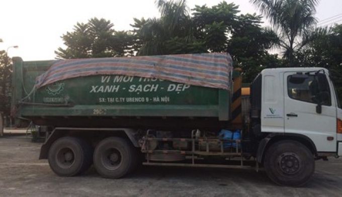 Bắc Kạn Bắt quả tang xe tải đổ trộm hàng tấn chất thải