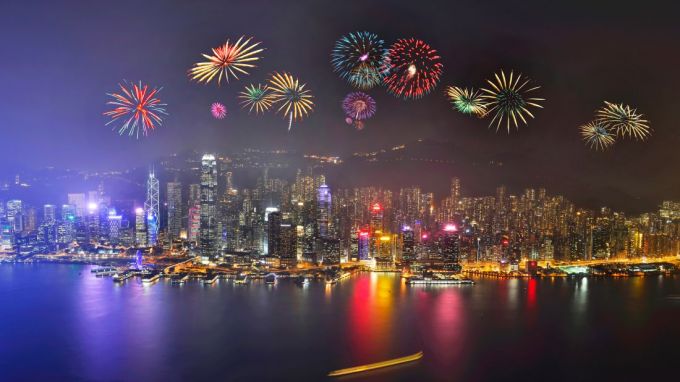 Ph&aacute;o hoa chiếu s&aacute;ng Cảng Victoria l&agrave; một cảnh tượng người xem sẽ kh&ocirc;ng bao giờ qu&ecirc;n.