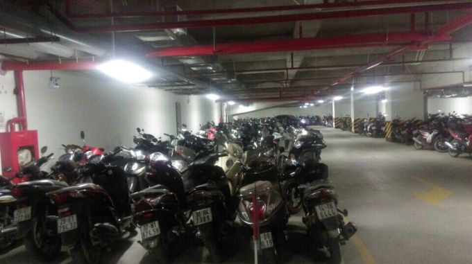 Khách hàng bức xúc với giá vé trông giữ xe “đắt cắt cổ” tại bãi gửi của chung cư FLC số 36 Phạm Hùng