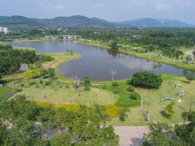 Những sắc màu mới của Art In The Forest 2017