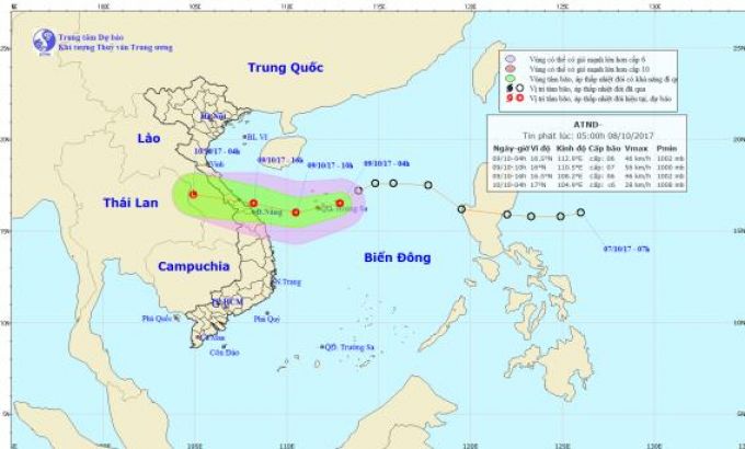 Áp thấp nhiệt đới có gió giật cấp 9 tiến sát các tỉnh Quảng Bình - Đà Nẵng