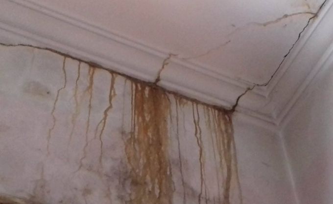Hiện trạng nh&agrave; nứt được người d&acirc;n phản &aacute;nh