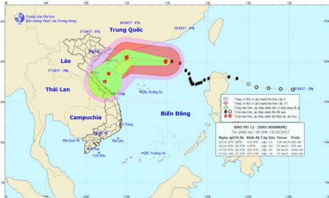 Bão số 11 đã mạnh lên và liên tục thay đổi hướng đi