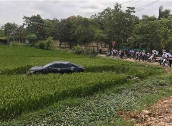 Tin mới nhất vụ xe Camry tông chết 3 học sinh ở Bắc Ninh