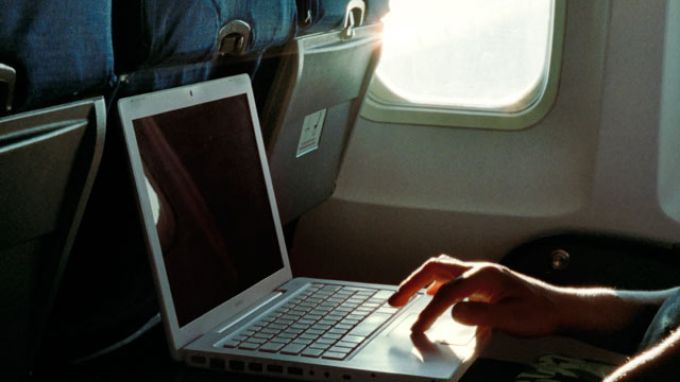 Có thể Mỹ sẽ mở rộng lệnh cấm laptop trên máy bay