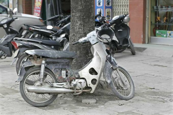 Người dân băn khoăn khi giao nộp xe máy thải loại  VnExpress