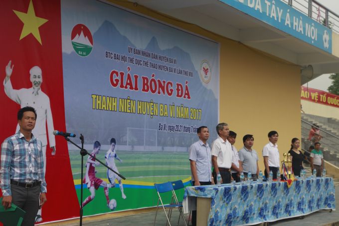 Khai mạc gải b&oacute;ng đ&aacute; thanh ni&ecirc;n huyện Ba V&igrave; năm 2017