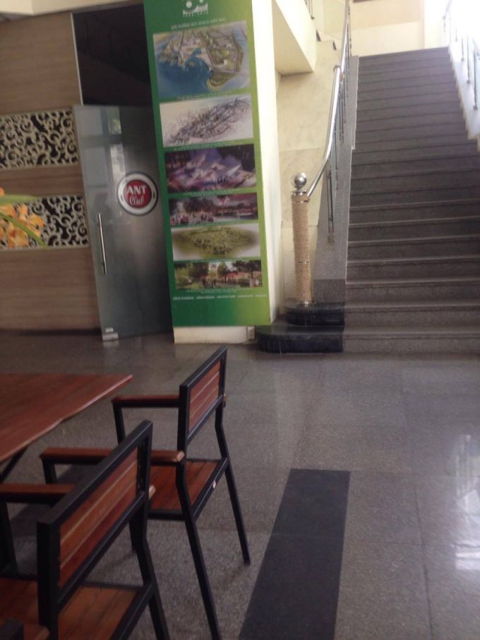 Bên trong tòa nhà của VIUP được mở thông với ANT CLub.