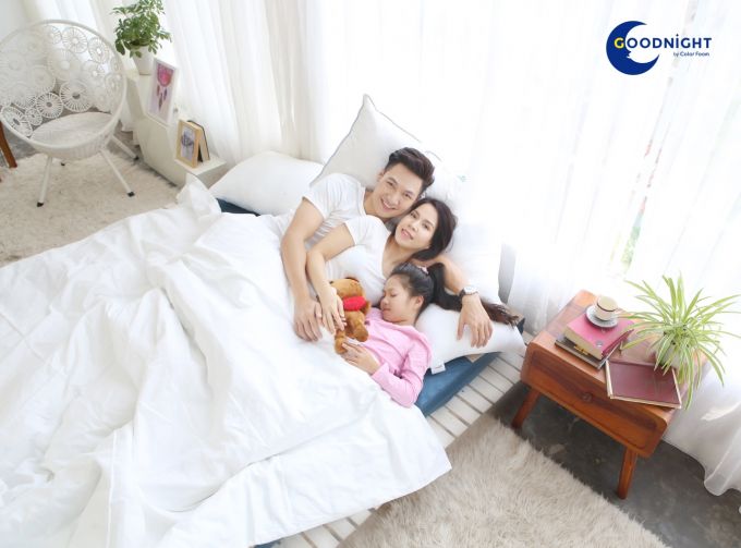 Gi&acirc;y ph&uacute;t cả gia đ&igrave;nh c&ugrave;ng nhau &ldquo;tận hưởng&rdquo; sự &ecirc;m &aacute;i từ Goodnight by Color Foam.