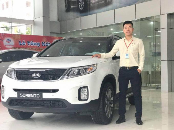 Gi&aacute; xe Kia Sorento giảm mạnh tay trong th&aacute;ng 10/2017.