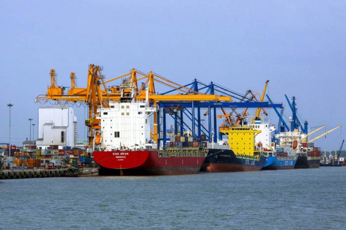 Tăng sức cạnh tranh để đẩy mạnh tốc độ xuất khẩu hàng hóa