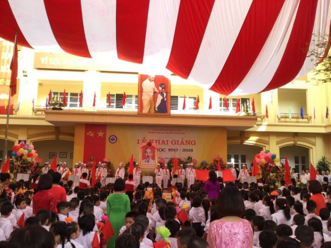 Lễ khai giảng của học sinh trường Nguyễn Trung Trực (H&agrave; Nội).